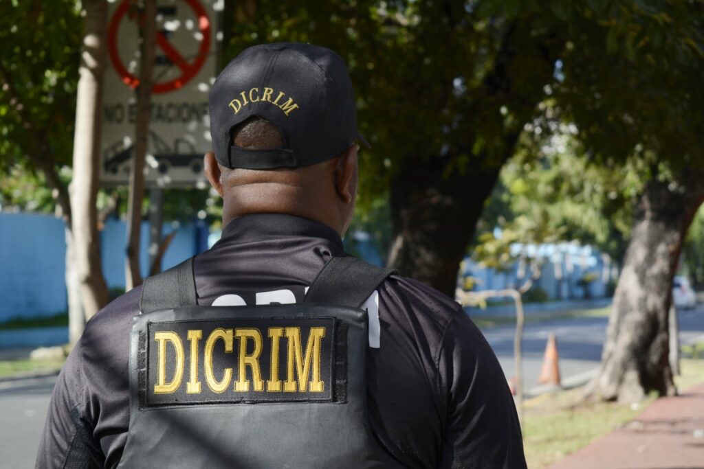 Dicrim desmantela red delictiva en operación exitosa, tres personas en fragante delito